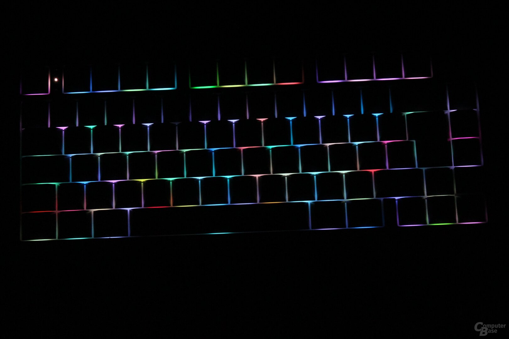 Beleuchtet wird so nur das Tastenbett