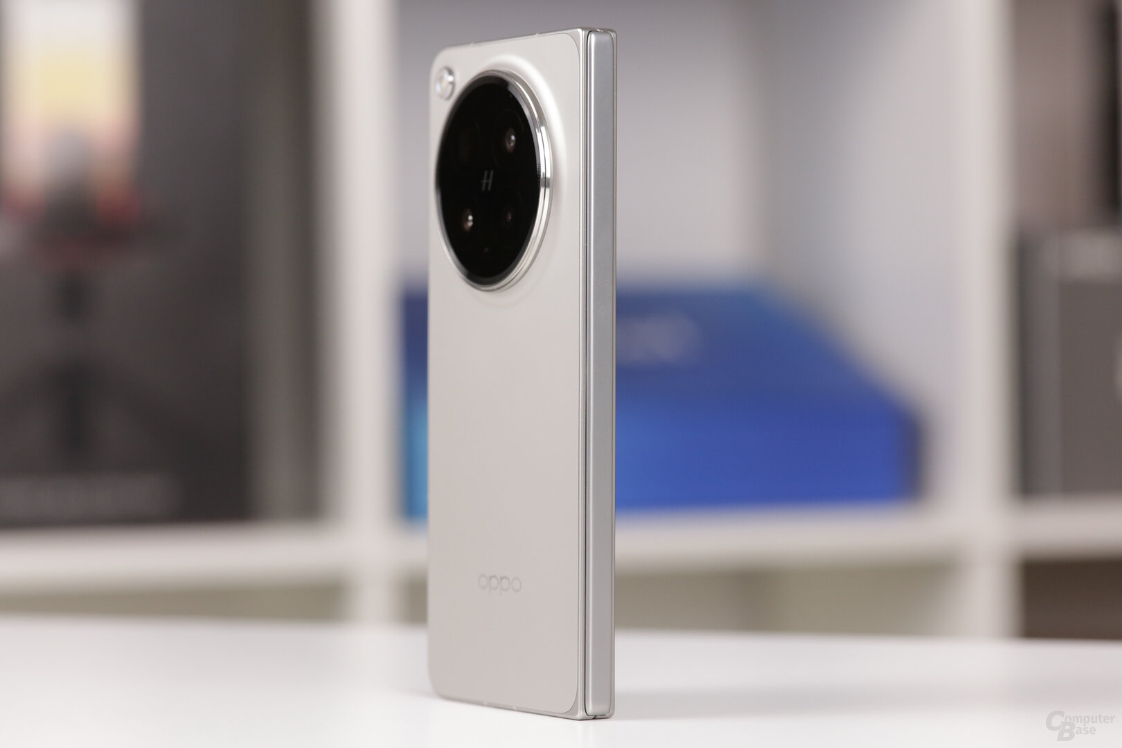 Hochwertiges Scharnier mit flexibler Arretierung