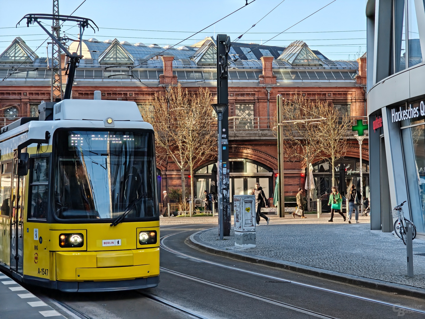 Find N6 – Teleobjektiv (f/2.7, ISO 1250, 1/688 s)