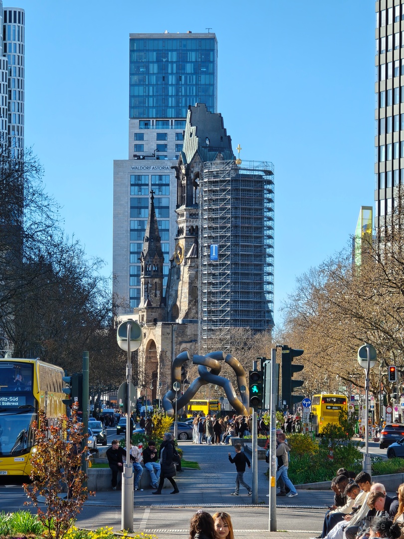 Find N6 – Teleobjektiv (f/2.7, ISO 50, 1/444 s)