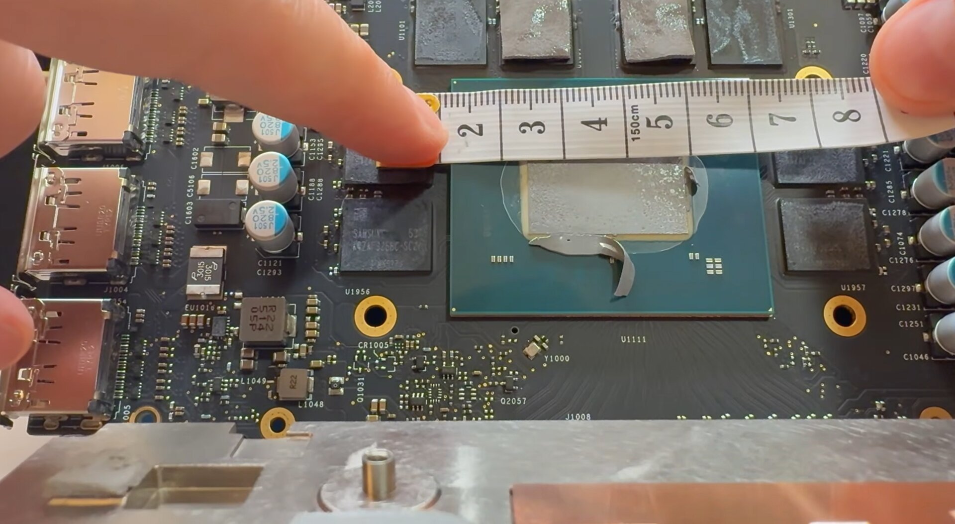 Intel Arc Pro B70 Teardown von Tech Guy Beau