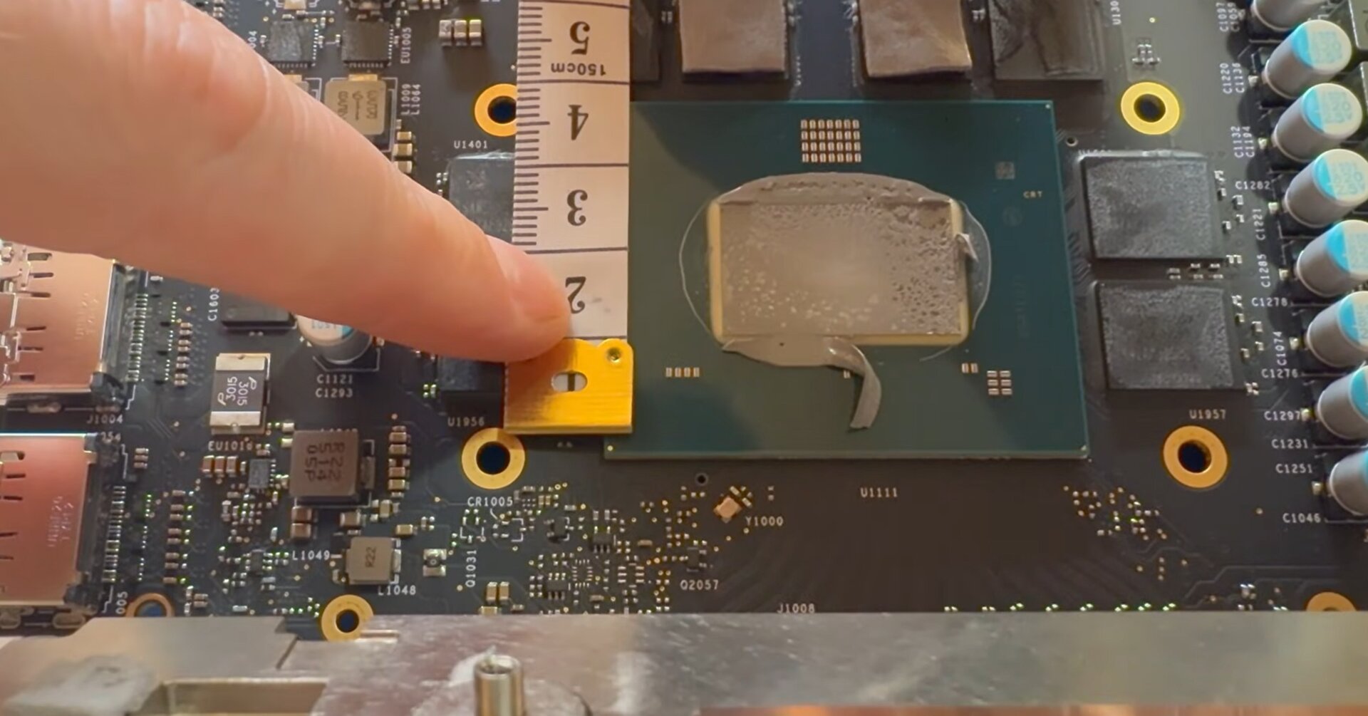 Intel Arc Pro B70 Teardown von Tech Guy Beau