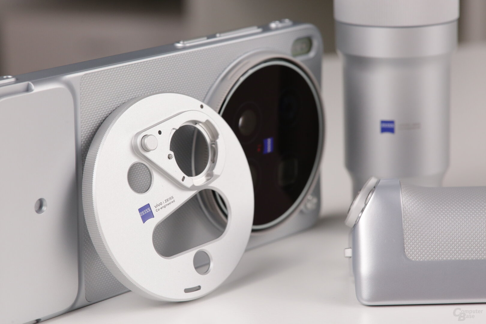 Adapter für Schutzhülle, der das 400-mm-Objektiv aufnimmt