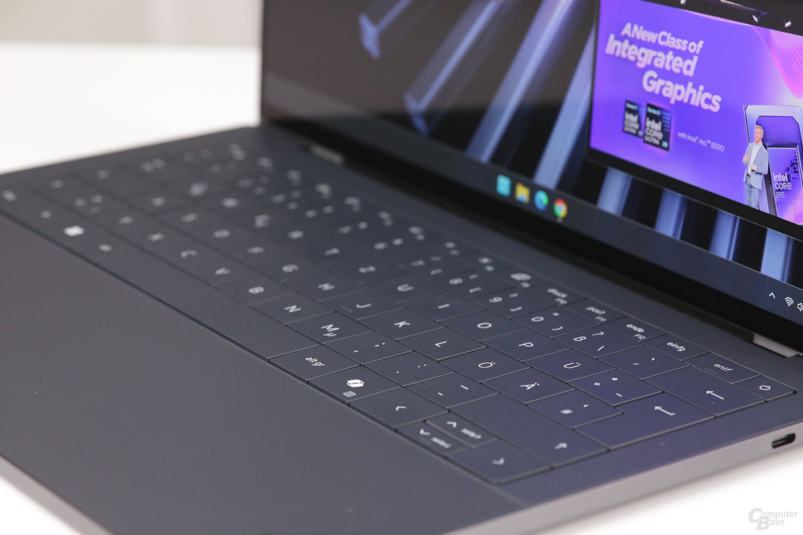 Spaltfreie Tastatur ist anfangs etwas gewöhnungsbedürftig