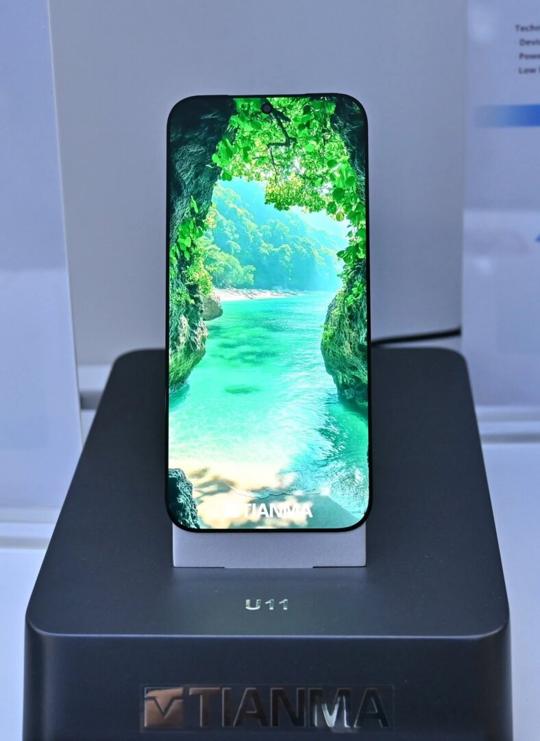 6.58" U11 AM-OLED Display