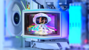 Motorisiertes 90-Grad-Display: Lian Lis Hydroshift II OLED bewegt ihren Bildschirm