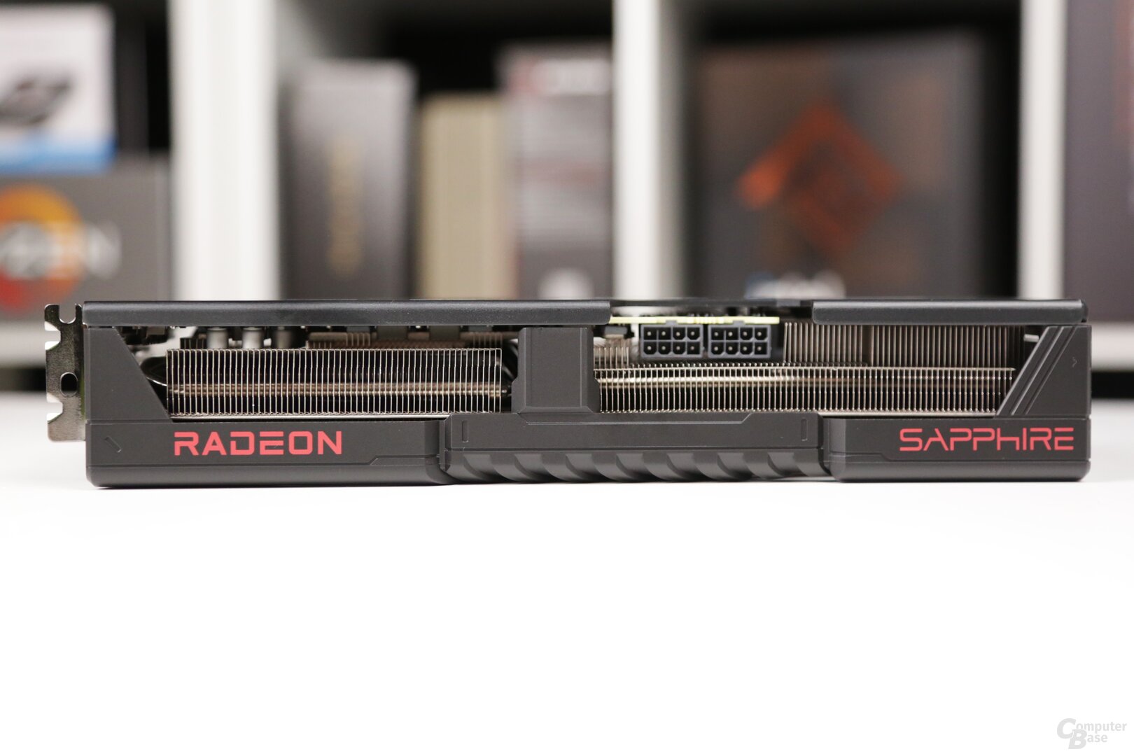 Die Sapphire Radeon RX 9070 GRE Pulse OC
