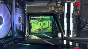 Tryx AiO-Kühler: Over-the-Top-Displays und Holo-Bildschirm fallen auf