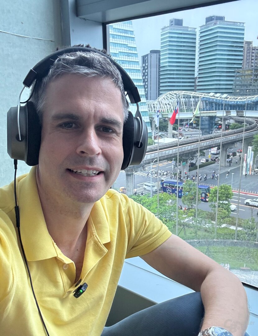 Jan bei der Podcast-Aufnahme im Messezentrum der Computex 2026 in Taipeh
