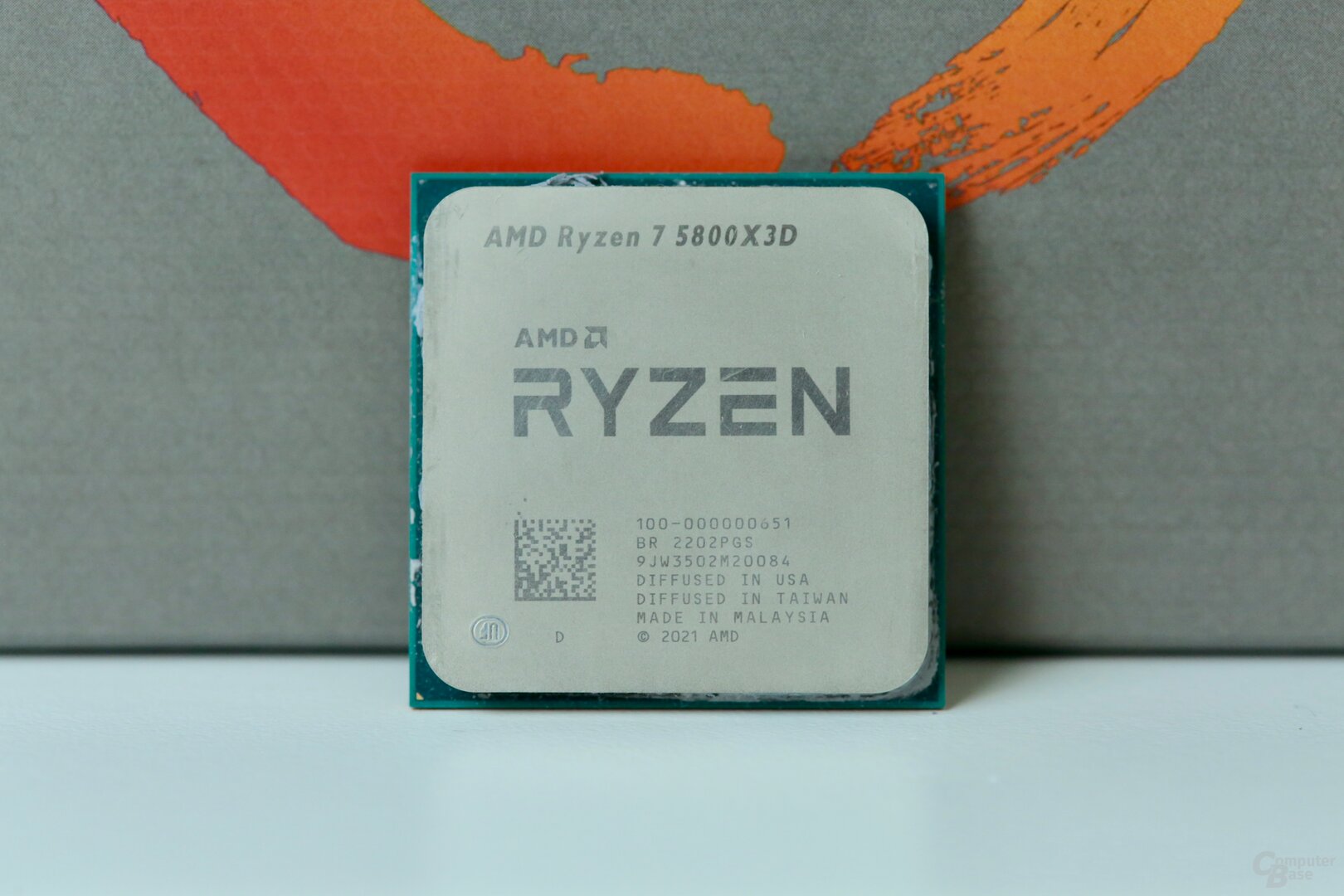 AMD Ryzen 7 5800X3D (das Original von 2022!) im erneuten Test im Juni 2026