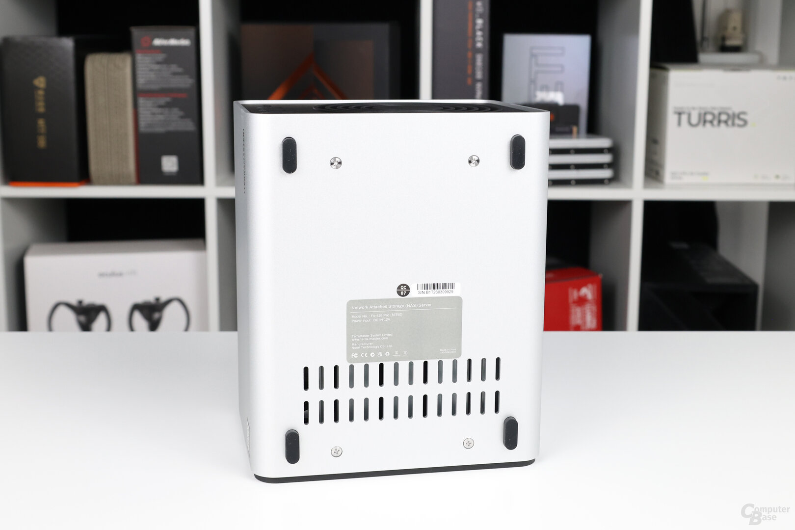 Unterseite des TerraMaster F4-425 Pro
