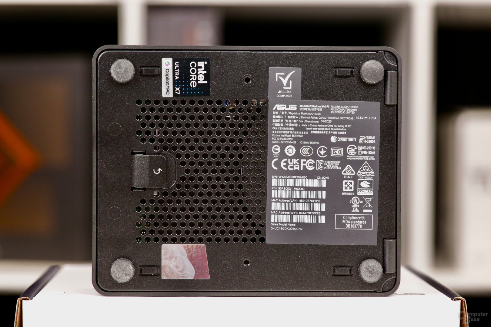 Asus NUC 16 Pro im Test – hier unter steckt der CPU- und RAM-Kühler