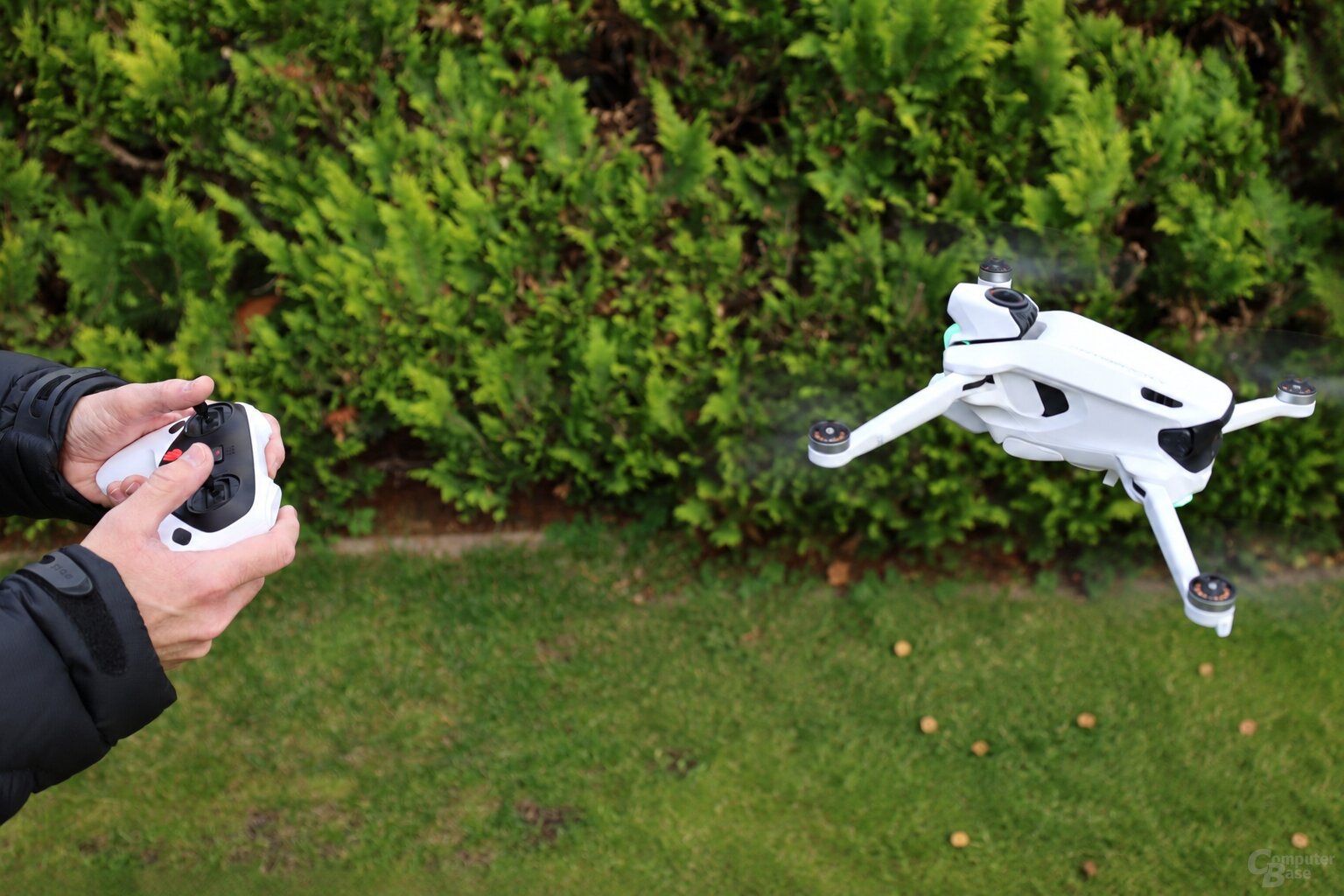 Der neue Remote Controller für die Antigravity A1 im Einsatz