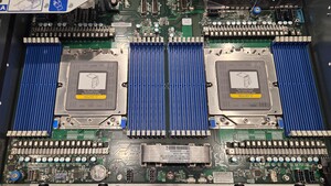 16 TB RAM im 2P-Server: Micron macht 512-GByte-Module für Ende 2027 startklar