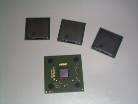 Athlon XP und drei Pentium 4