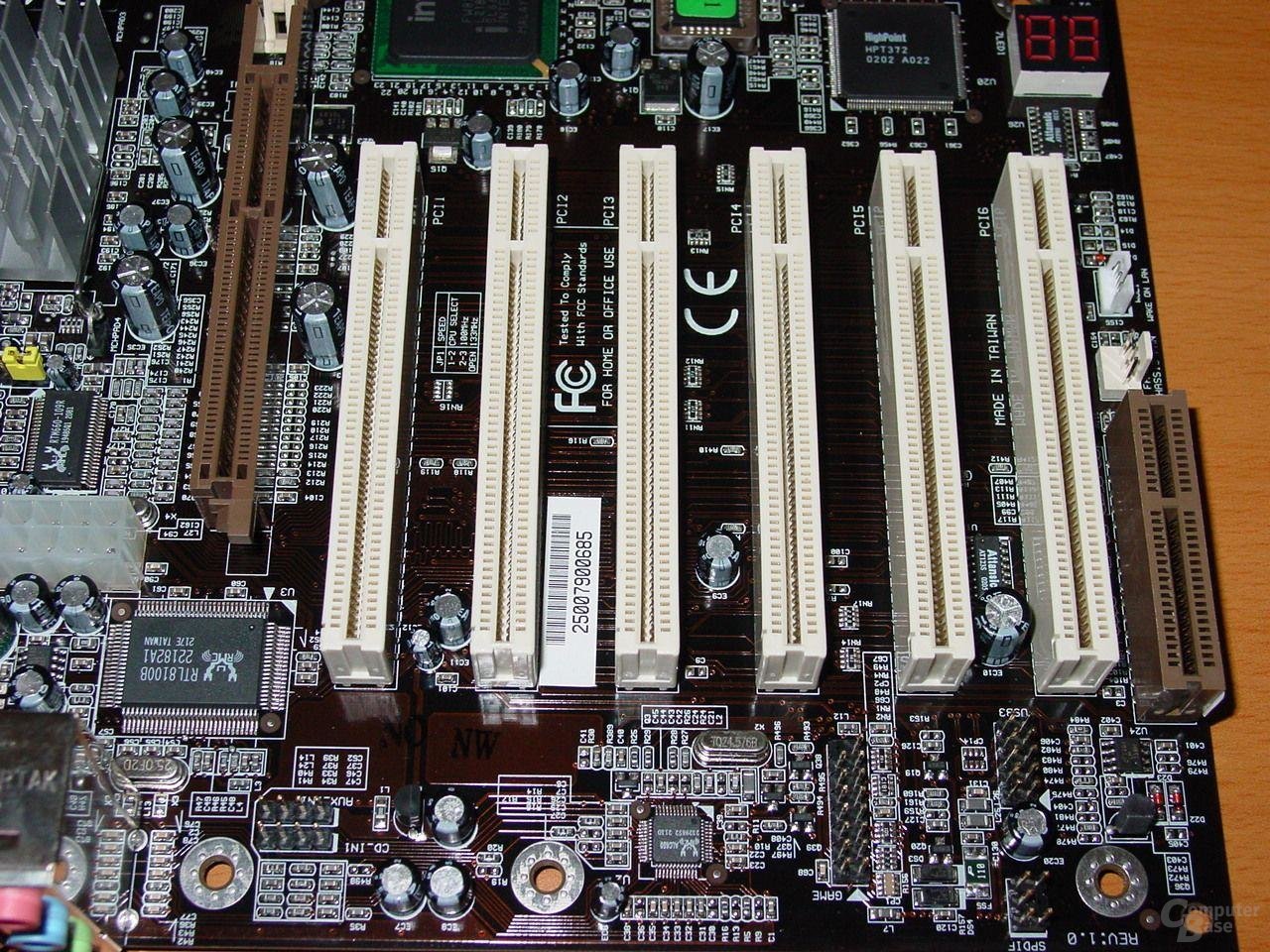 EP-4G4A+ PCI+AGP-Slots