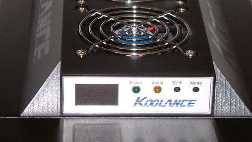 Koolance PC2-601BW im Test: Gehäuse mit Wasserkühlung inklusive