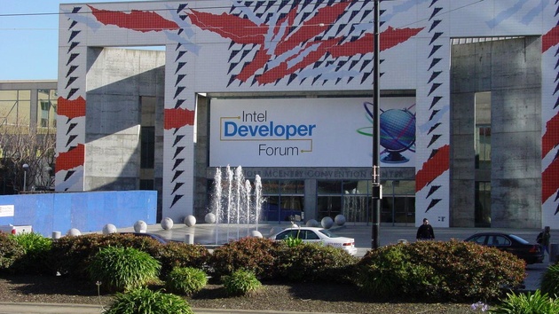 IDF 2003: Im Zeichen der Kommunikation
