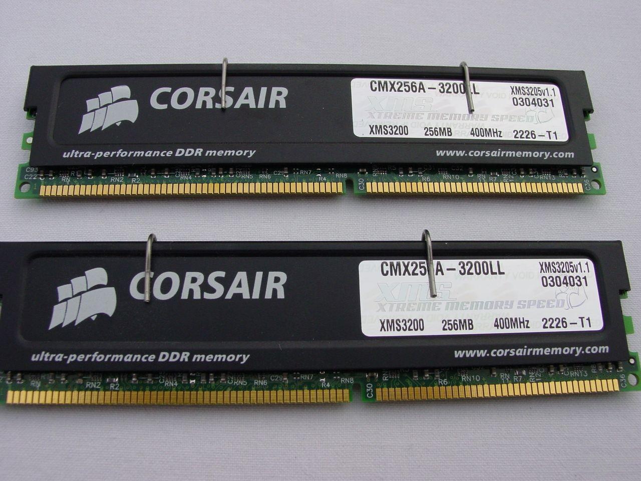 2x 256 MB Corsair DDR400 CL2-2-2-6