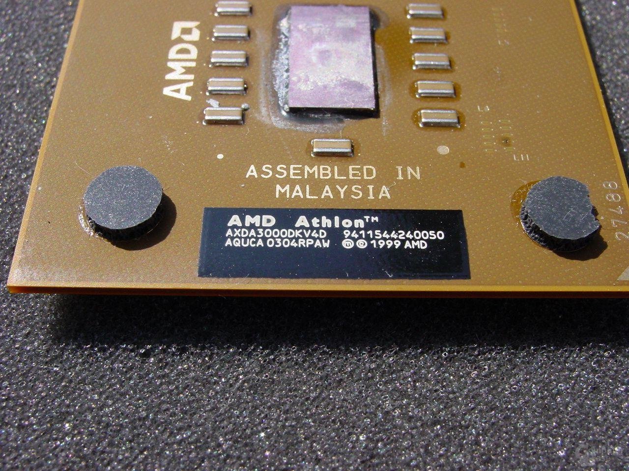 Athlon XP 3000+ mit FSB333 am D im Produktcode erkennbar