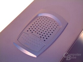 Oberseite mit Lüfteröffnung und Portkit