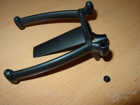 Megaworks 550 THX Satellitenfuss Detail