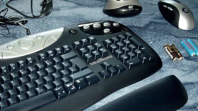 Logitech Cordless Desktop MX im Test: Schnurlos glücklich für 150 Euro