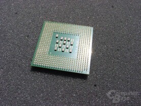 Intel Pentium 4 3,2 GHz von unten
