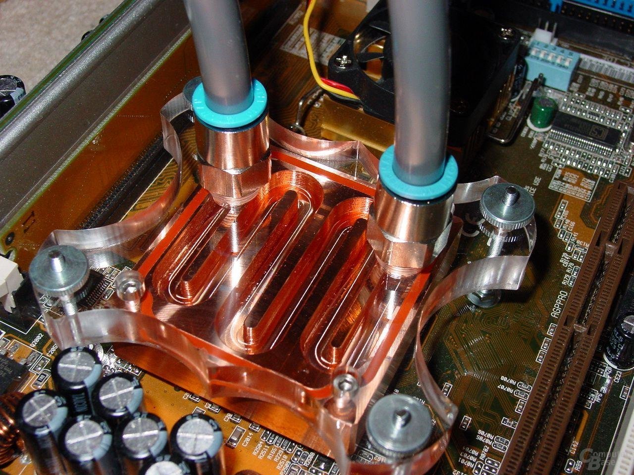 Zern - CPU Kühler montiert - 2