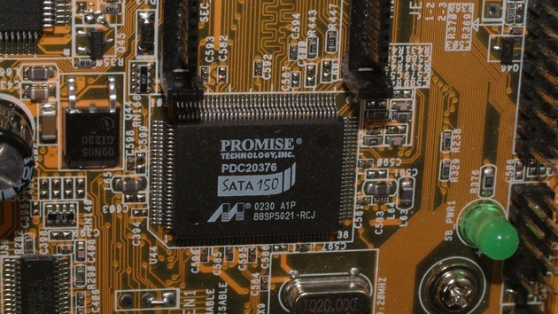 Fünf S-ATA-RAID-Controller im Test: Datendurchsatz ohne Ende