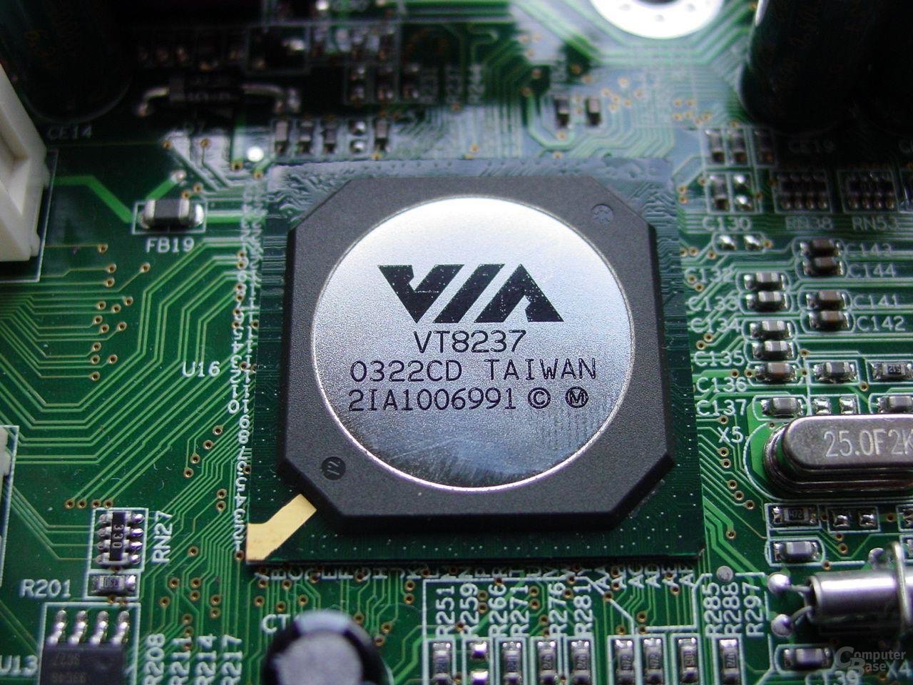 VIA VT8237 Southbridge