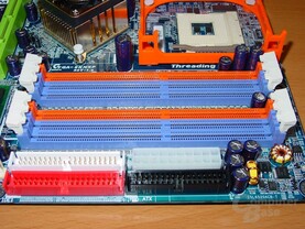 Gigabyte GA-8KNXP - RAM Steckplätze