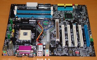 AOpen AX4C Max - Board