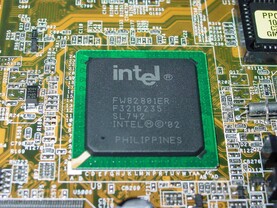 Asus P4C800-E Deluxe - ICH5R