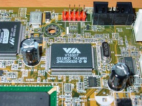 Asus P4C800-E Deluxe - VIA Firewire