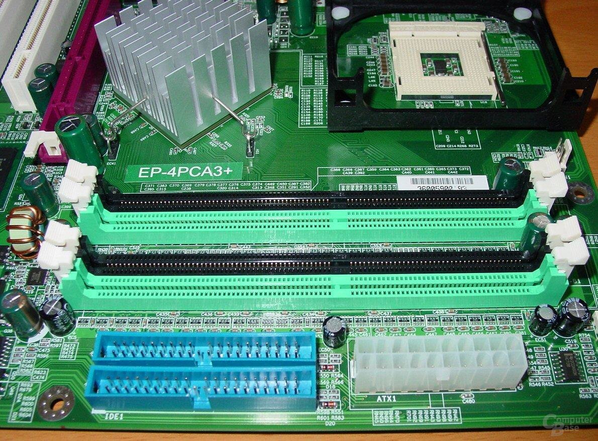 EPoX EP-4PCA3+ - RAM Steckplätze