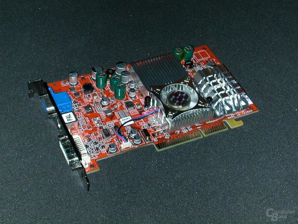 Asus Radeon 9600 XT