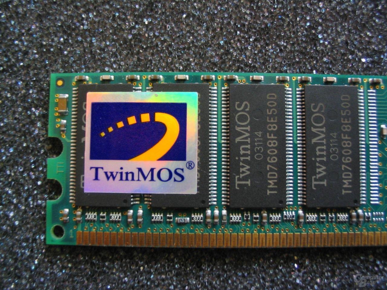 TwinMOS PC3200 (CL 2.5)