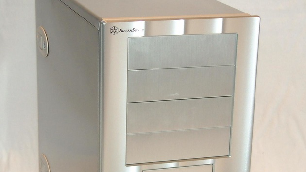 Silverstone SST-TJ02 Glacier im Test: Eine Symbiose aus Aluminium und Stahl