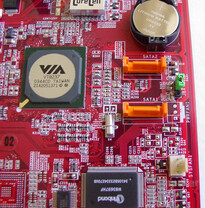 MSI PT880 Neo-LSR - SATA