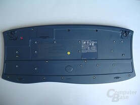 Logitech Tastatur von unten