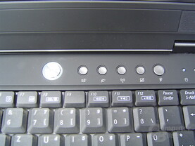 Asus M68Ne: Bedienelemente