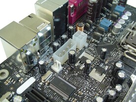 4-poliger Zusatzanschluss nach Intel-Referenz