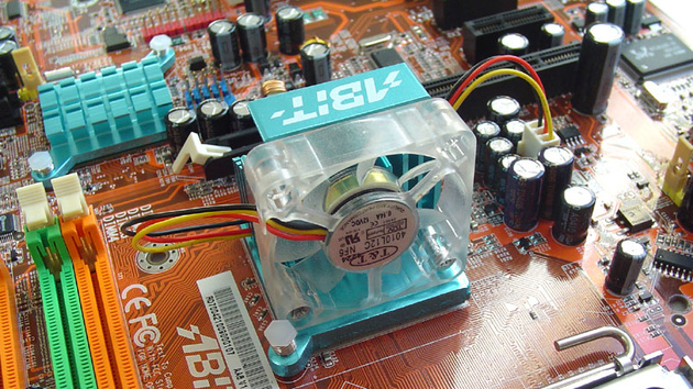 AA8 DuraMax und AG8 im Test: Zwei Sockel-775-Boards von Abit im Vergleich