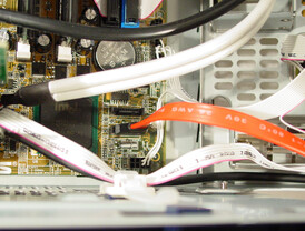 Asus S-presso S1-P111 Deluxe - Installation - ICH5 und S-ATA-Anschlüsse