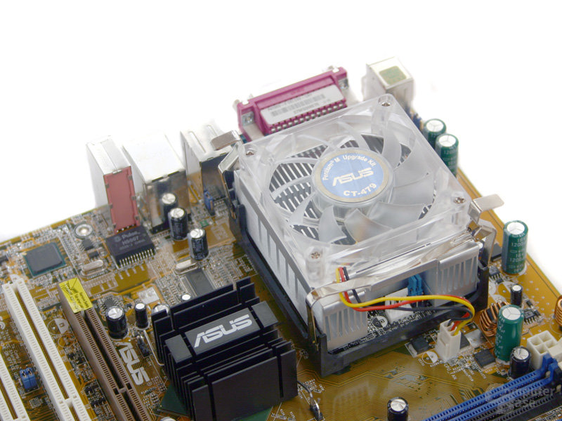 Asus Pentium-Adapter mit Kühler fertig montiert