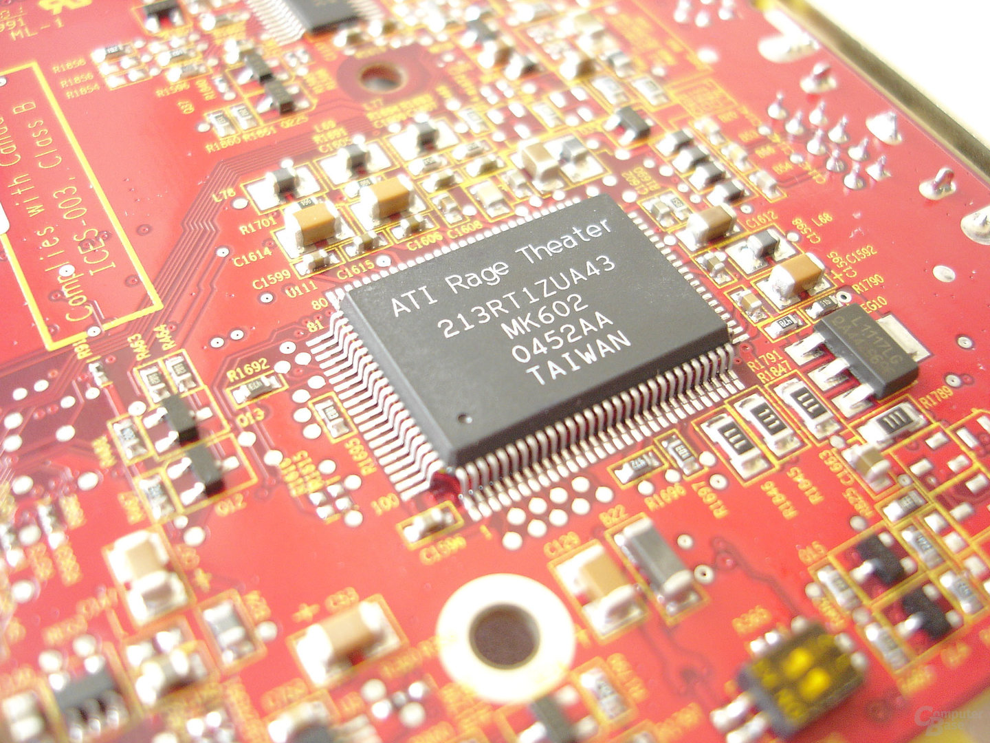 MSI RX800 XL TD256E - Rage Theater-Chip