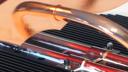 AeroCool VM-102 im Test: Passiver VGA-Kühler für High-End-GPUs