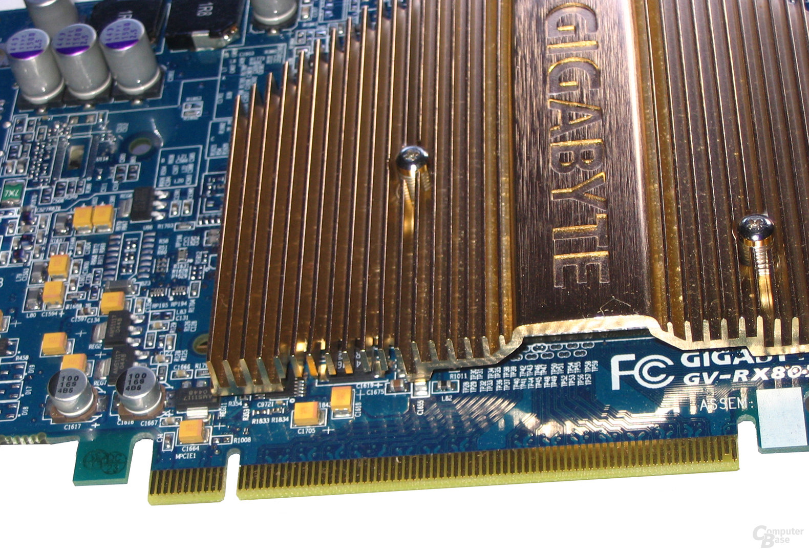 Gigabyte Radeon X800 XL PCIe-Interface