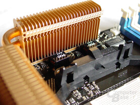 Asus M2N Crosshair Green - Mainboard - 15